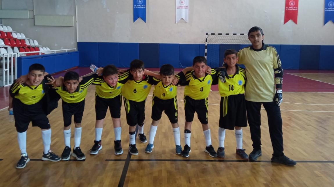 Okulumuz Futbol Turnuvasındaki İlk Maçını Kazandı.